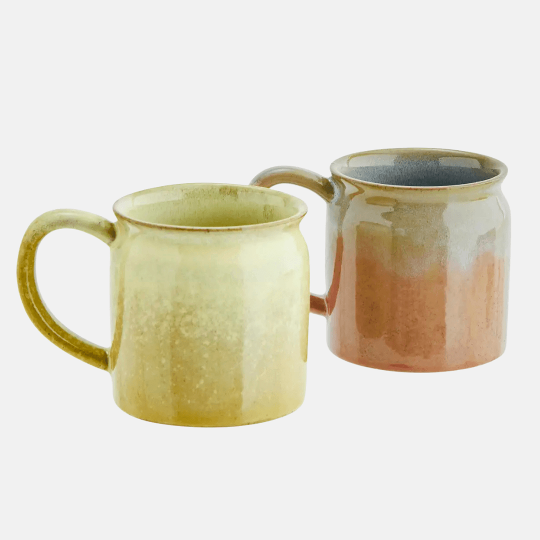 Curve Stoneware Mugs